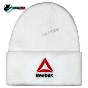 کلاه بزرگسال زمستانه بافت طرح Reebok با رنگ های مشکی و سفید و گلدوزی قرمز کد KBZBTRBRHMVSVGGH003